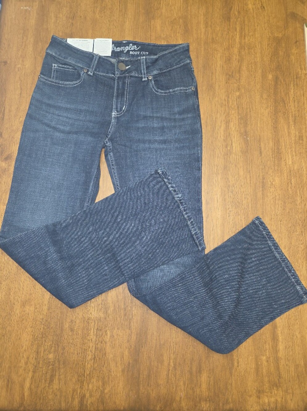 NWT Wrangler Women's Dark Blue Boot Cut Jeans Sz 3/4 x 30 Embroidered Pockets